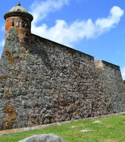Fuerte San Miguel: monumento historico del Uruguay