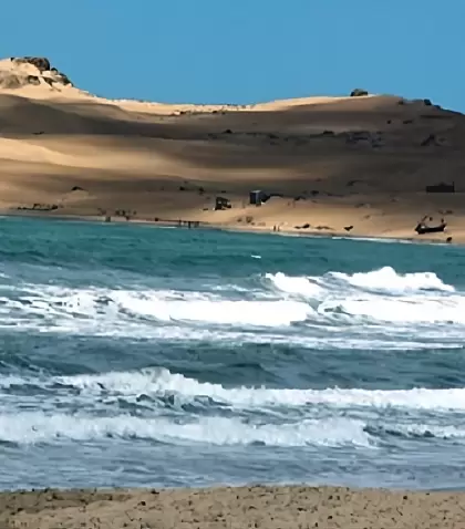 Restos de naufragios en Valizas, Uruguay: historia y naturaleza en la costa de Rocha.