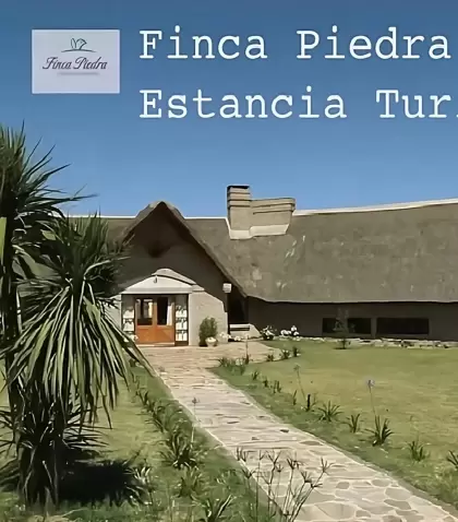 Finca de Piedra en Sierra de Mahoma, Uruguay: un destino de aventura y sabor local en el coraz�n de Rocha.