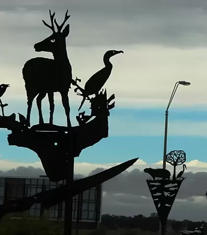 El Zool�gico Moderno en las Grutas del Palacio, Uruguay: esculturas en hierro que promueven la conciencia ambiental.