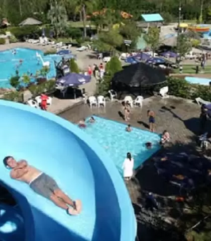 Acuaman�a en las Termas del Daym�n, Salto, Uruguay: el primer parque acu�tico termal de Sudam�rica, ideal para diversi�n y relax.