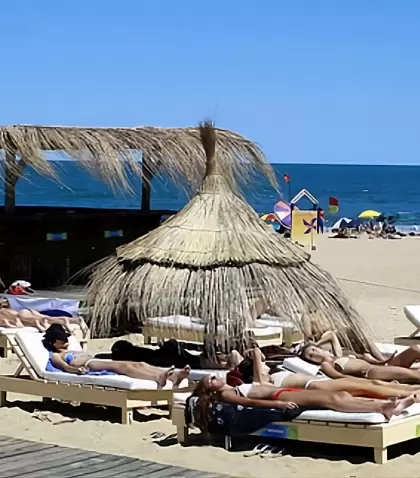 La Barra en Punta del Este, Uruguay: un sitio bohemio y natural perfecto para relajarse y disfrutar de la belleza costera.