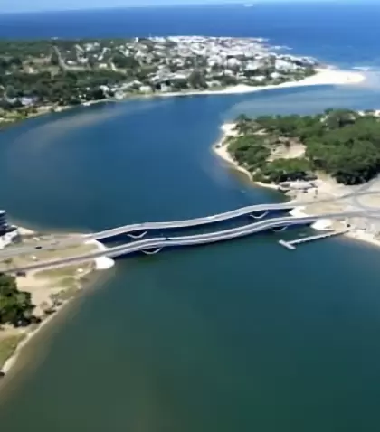 La Barra en Uruguay: un destino bohemio y playero con playas, surf y un ambiente relajado cerca de Punta del Este.