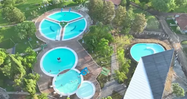 Termas de Guaviy�, Paysand�