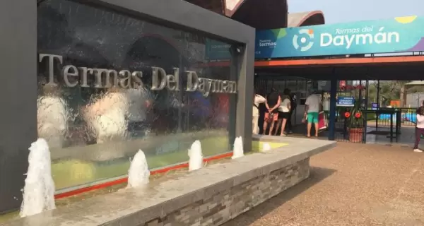 Las Termas de Daym�n, pioneras del turismo termal en Uruguay, ofrecen relax todo el a�o.