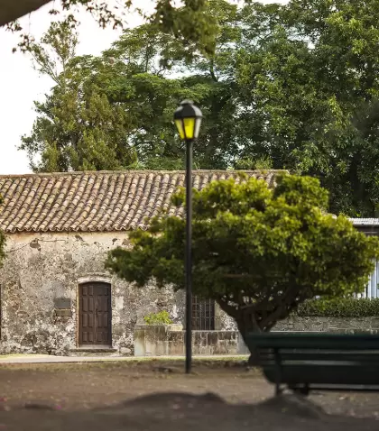 Los museos de Colonia del Sacramento permiten recorrer siglos de historia entre arquitectura y arte local.
