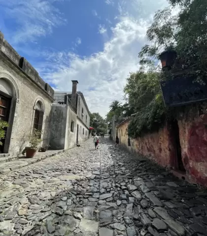 Diciembre realza el encanto de Colonia del Sacramento con d�as largos, paseos hist�ricos y el R�o de la Plata como escenario.
