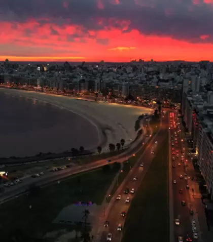 El R�o de la Plata ofrece atardeceres amplios y paseos costeros que forman parte del paisaje cotidiano de Uruguay.