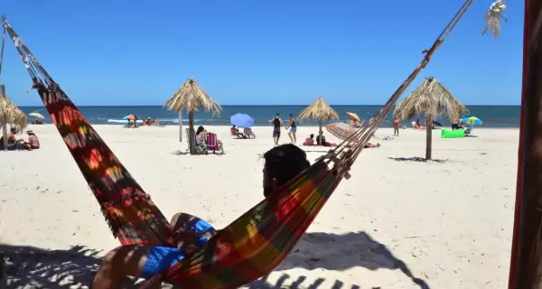 La Costa de Oro ofrece balnearios tranquilos y playas ideales para descansar a pocos kil�metros de Montevideo.