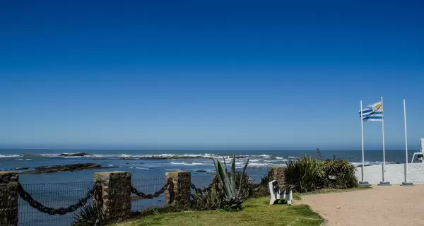 El fin de a�o en Uruguay se vive en verano, con viajes cortos y celebraciones al aire libre.