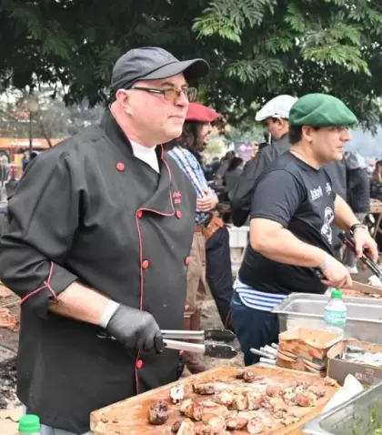 En verano, la cocina uruguaya apuesta por sabores frescos, locales y compartidos.