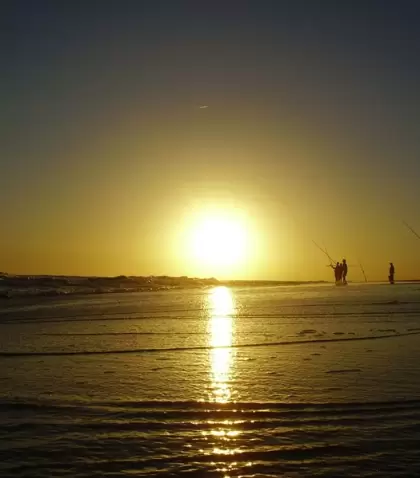 El final del verano es ideal para descansar en la Costa de Oro.
