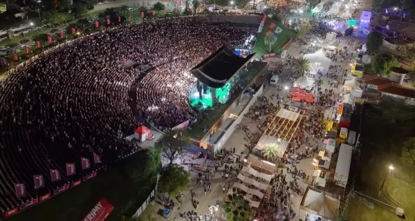 El anfiteatro del R�o Uruguay recibe artistas en el marco de la Semana de la Cerveza.