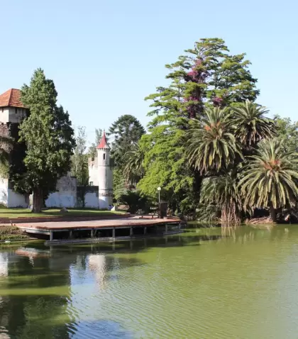Montevideo cuenta con varios parques urbanos pensados como lugares de encuentro.