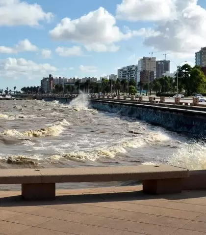 El oto�o en Montevideo ofrece un paisaje urbano tranquilo.