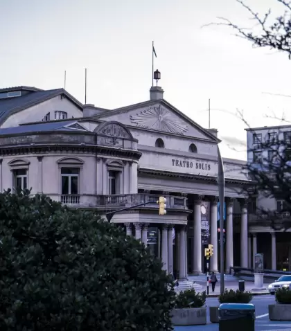 Montevideo tiene varios espacios culturales que funcionan mejor cuando afuera est� gris.