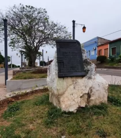 El propio pueblo de Minas de Corrales funciona como una excursi�n hist�rica.