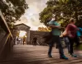 En oto�o, caminar sin mapa ni itinerario suele ser el mejor plan.
