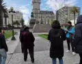 El encanto de Montevideo aparece en las pausas, las caminatas y el clima cotidiano.
