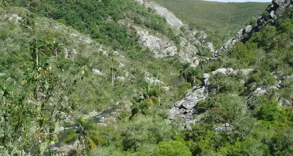 Quebrada de los Cuervos suma identidad en oto�o.