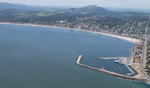 Piri�polis en temporada baja recupera su personalidad.