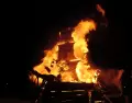 Fr�o, fuego, comunidad, m�sica, comida y una noche larga dentro del invierno uruguayo.