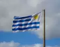 El D�a de la Bandera en Uruguay combina escuela, historia, familia y memoria nacional.