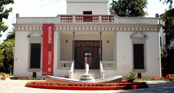 El Museo de la Memoria, en Montevideo trabaja sobre el terrorismo de Estado, la dictadura y la resistencia popular.