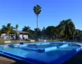 Una buena escapada termal empieza antes de entrar al agua.